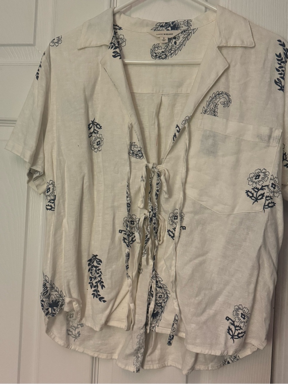 Lucky Brand White Button-Down Tie-Front Shirt with Navy Floral Print